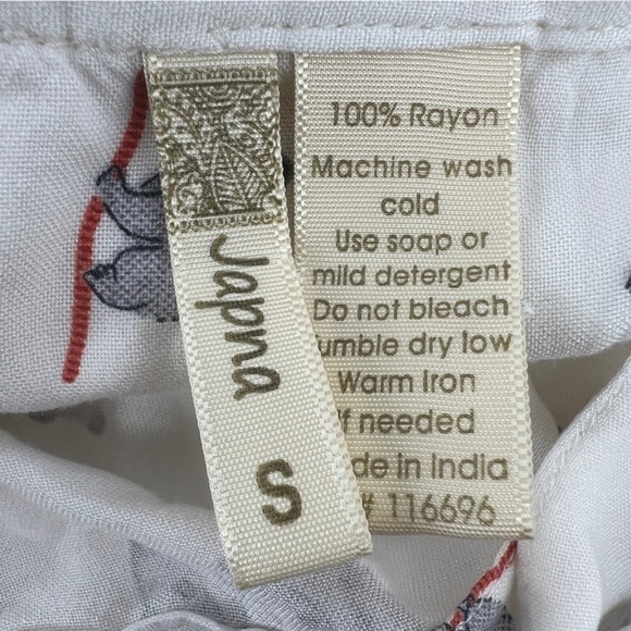 Japna Off White Gray Koala Long Sleeve Button Up Blouse Size Small Women’s - Picture 2 of 4